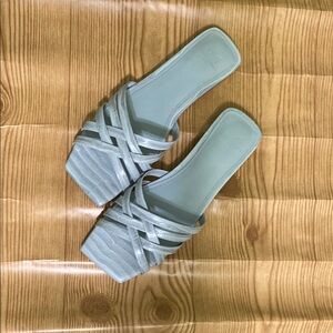 New Marc Fisher Women's Strappy Leather Slide Sandals - Light Gray Size 8M